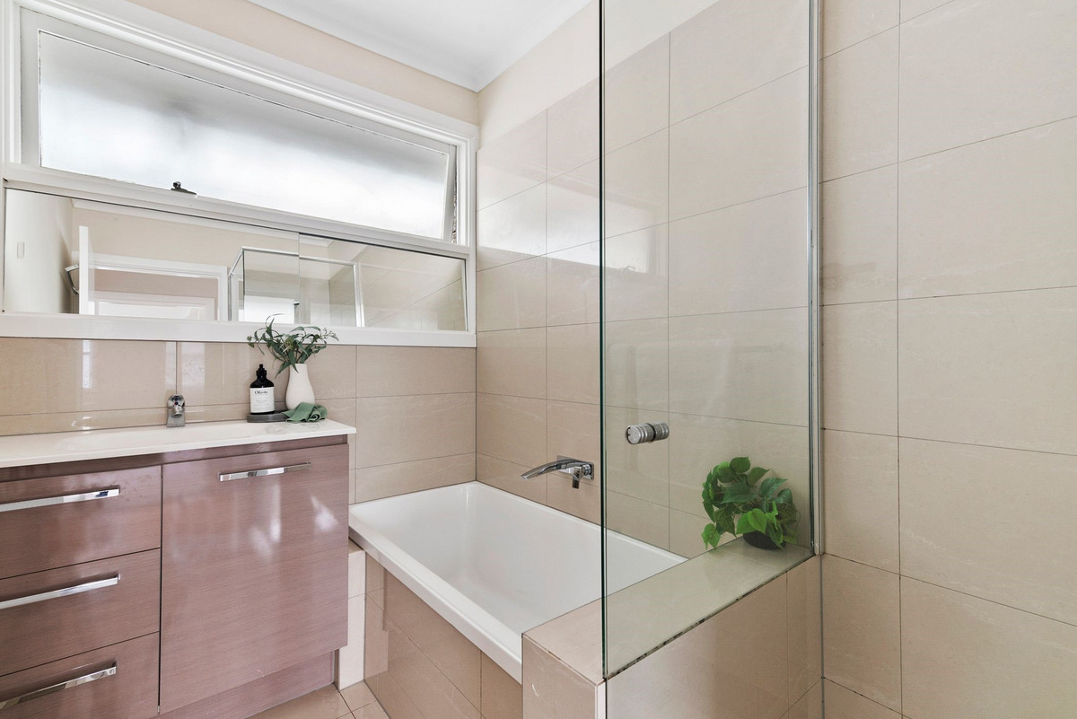 6 Gleneagles Avenue, Mornington - Thumbnail 8