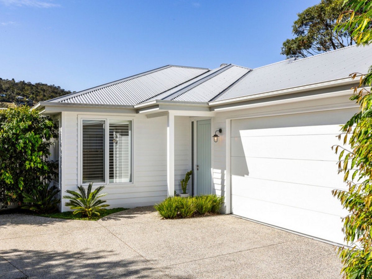 Image of garage