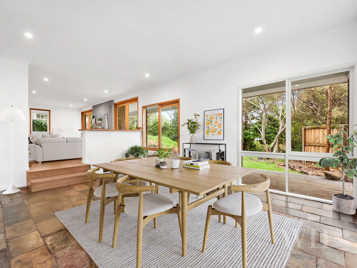 Image of dining room