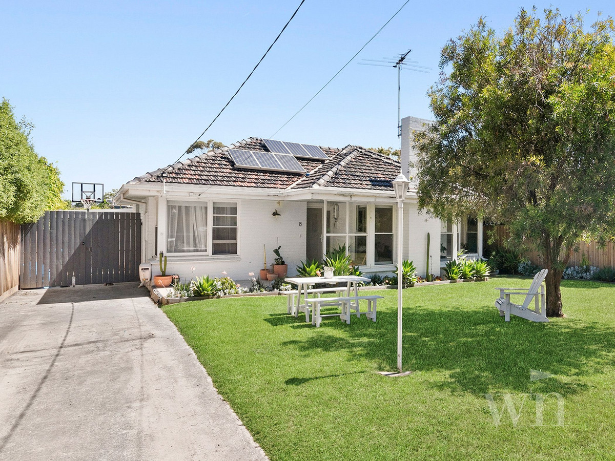 8 Morrisons Avenue, Mount Martha - Thumbnail 2