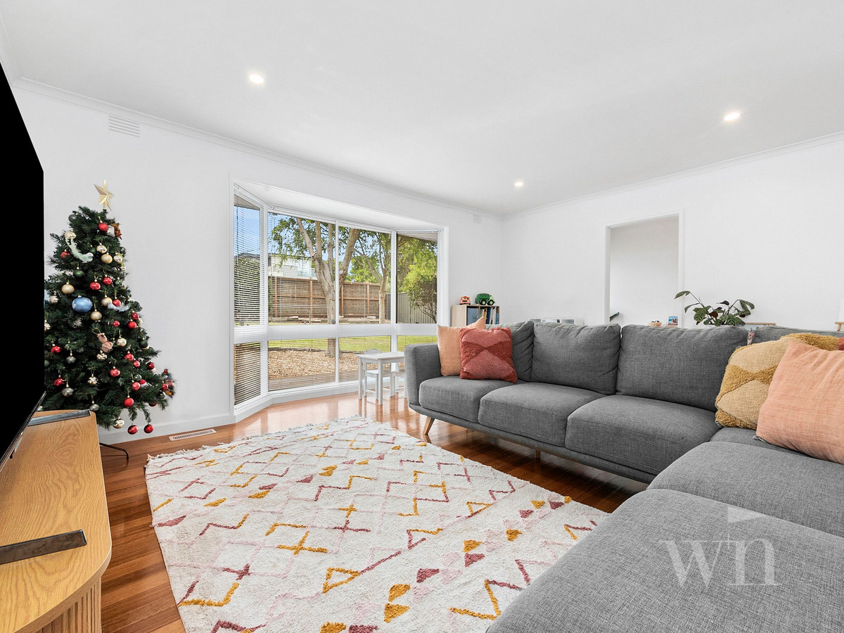 13 Pender Avenue, Mornington - Thumbnail 2