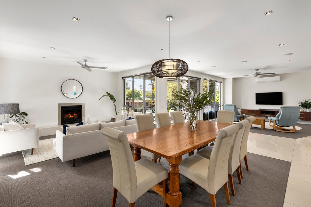 Image of dining room