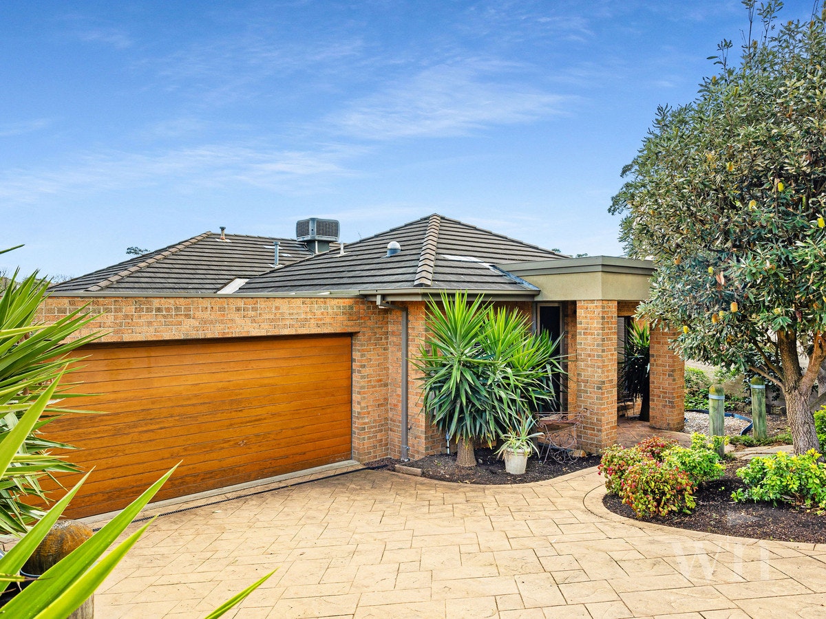 Image of garage