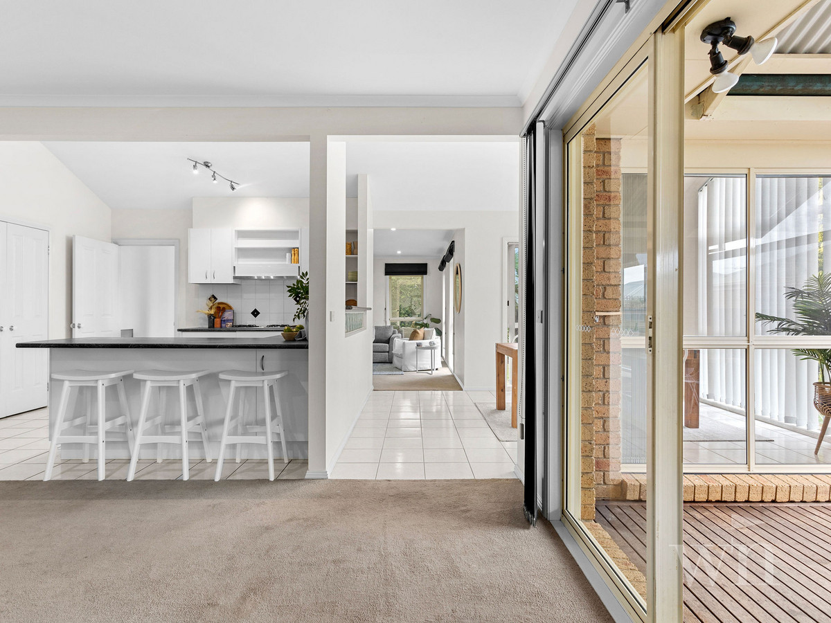 6 Creighton Way, Mornington - Thumbnail 3