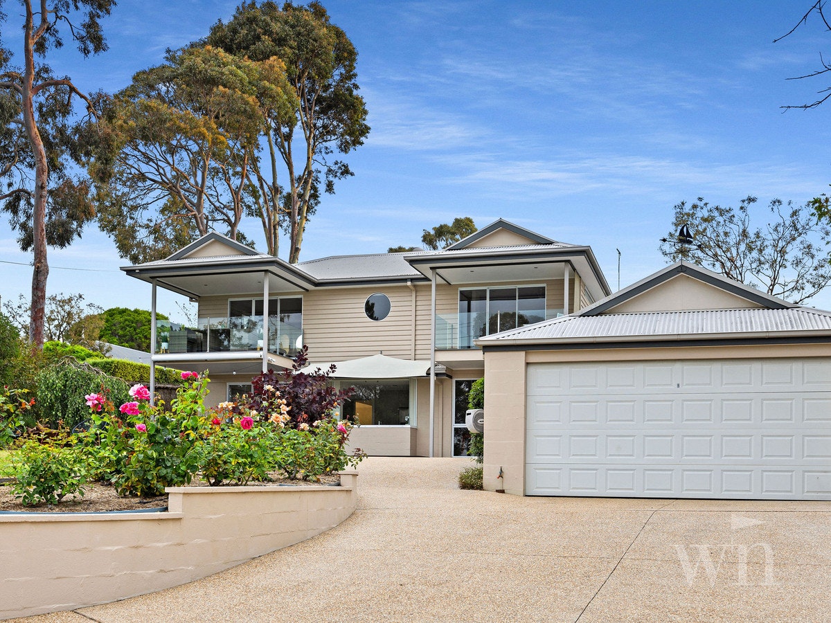 Image of garage