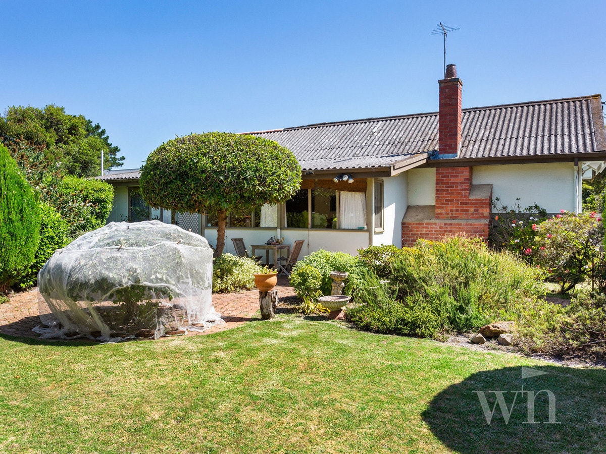 Image of cottage
