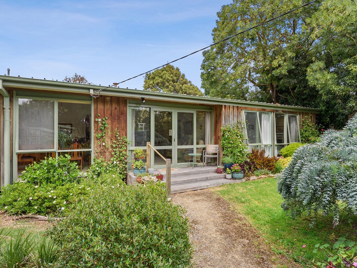 Image of cottage