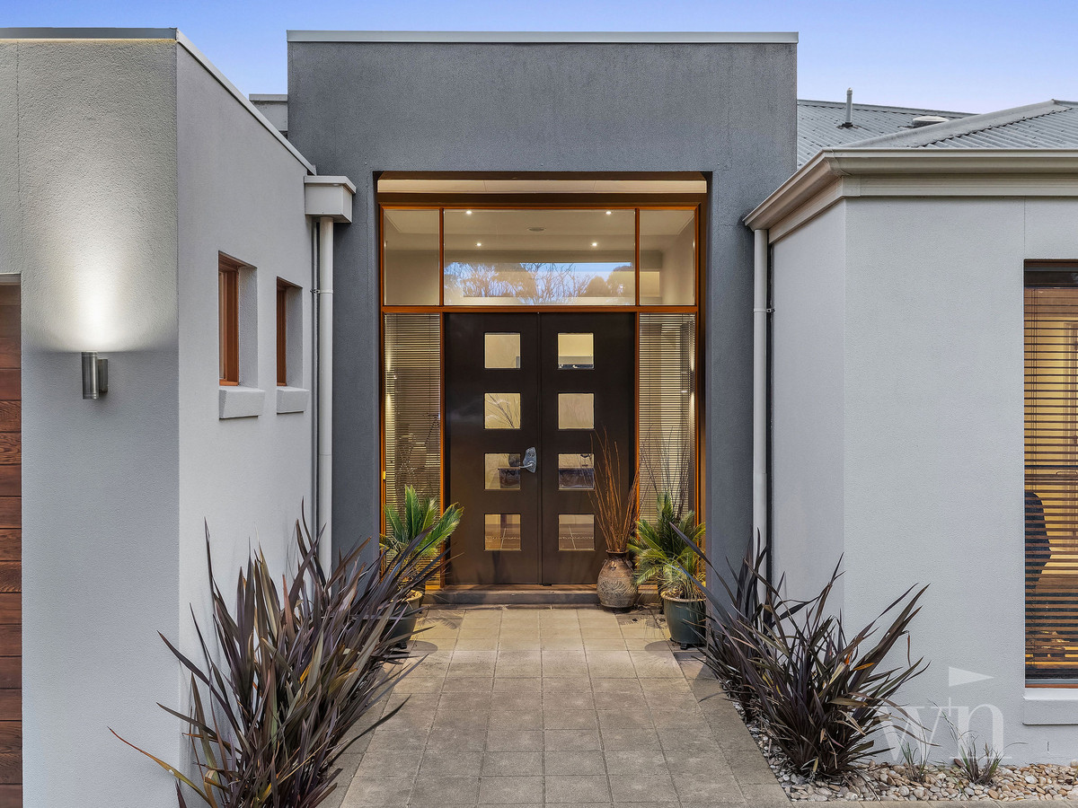 18 Cumberland Drive, Mount Martha - Thumbnail 2