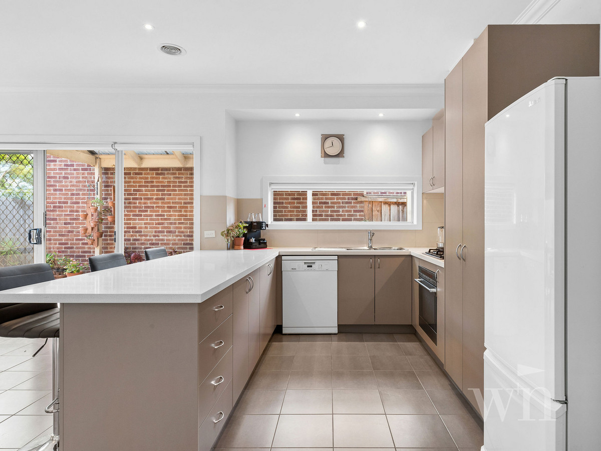 6/25 Darcy Street, Mornington - Thumbnail 2