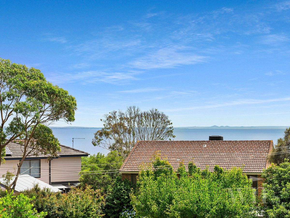 18 Barrow Street, Mount Martha - Thumbnail 2