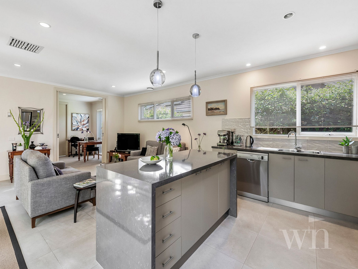 16 Parkhurst Street, Mornington - Thumbnail 8