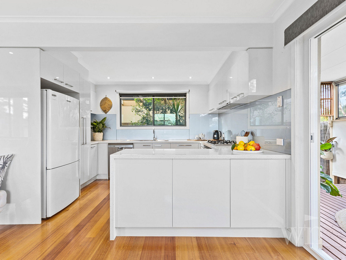 2 Seaview Avenue, Safety Beach - Thumbnail 2