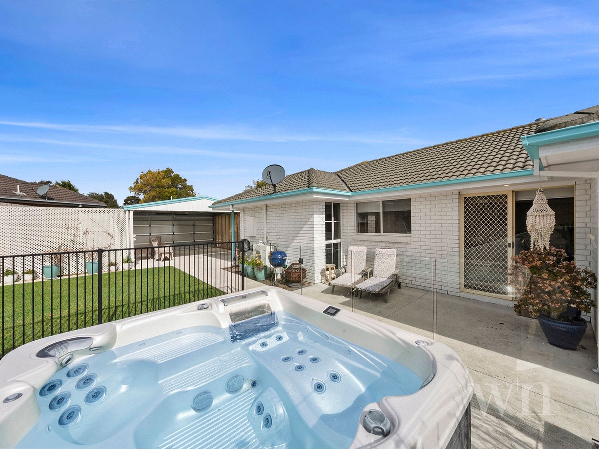 Image of tub