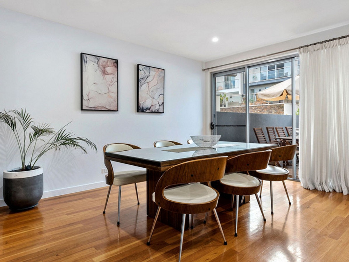 Image of dining room