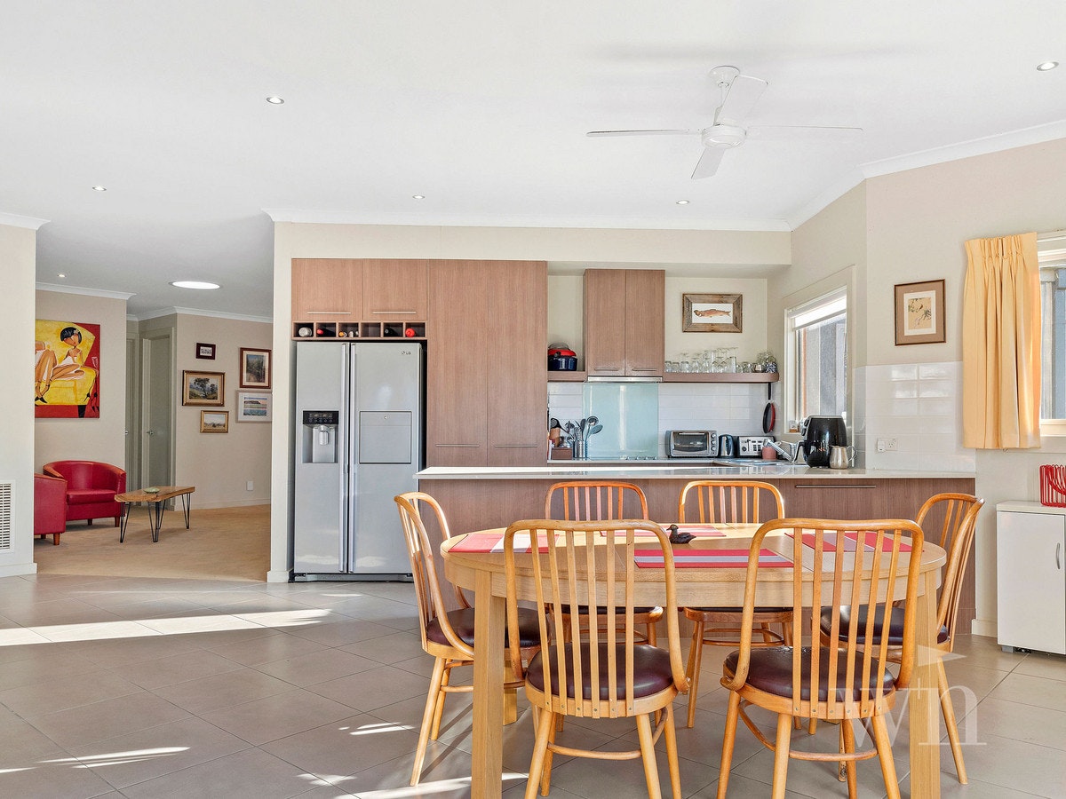 Image of dining room