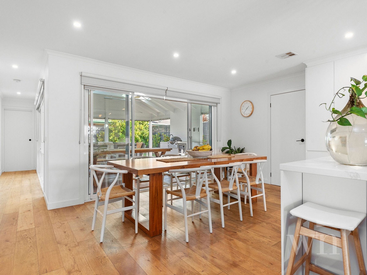 Image of dining room