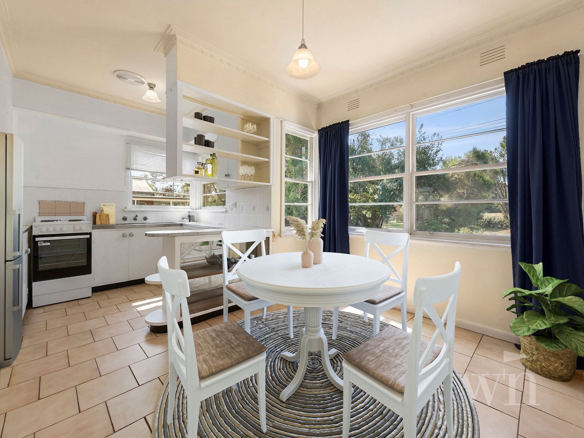 Image of dining room
