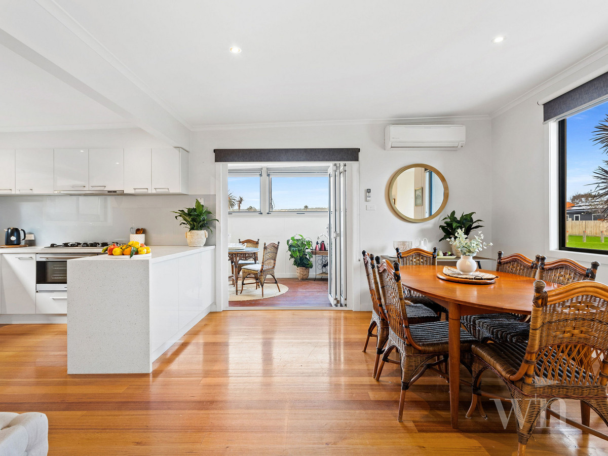 2 Seaview Avenue, Safety Beach - Thumbnail 3