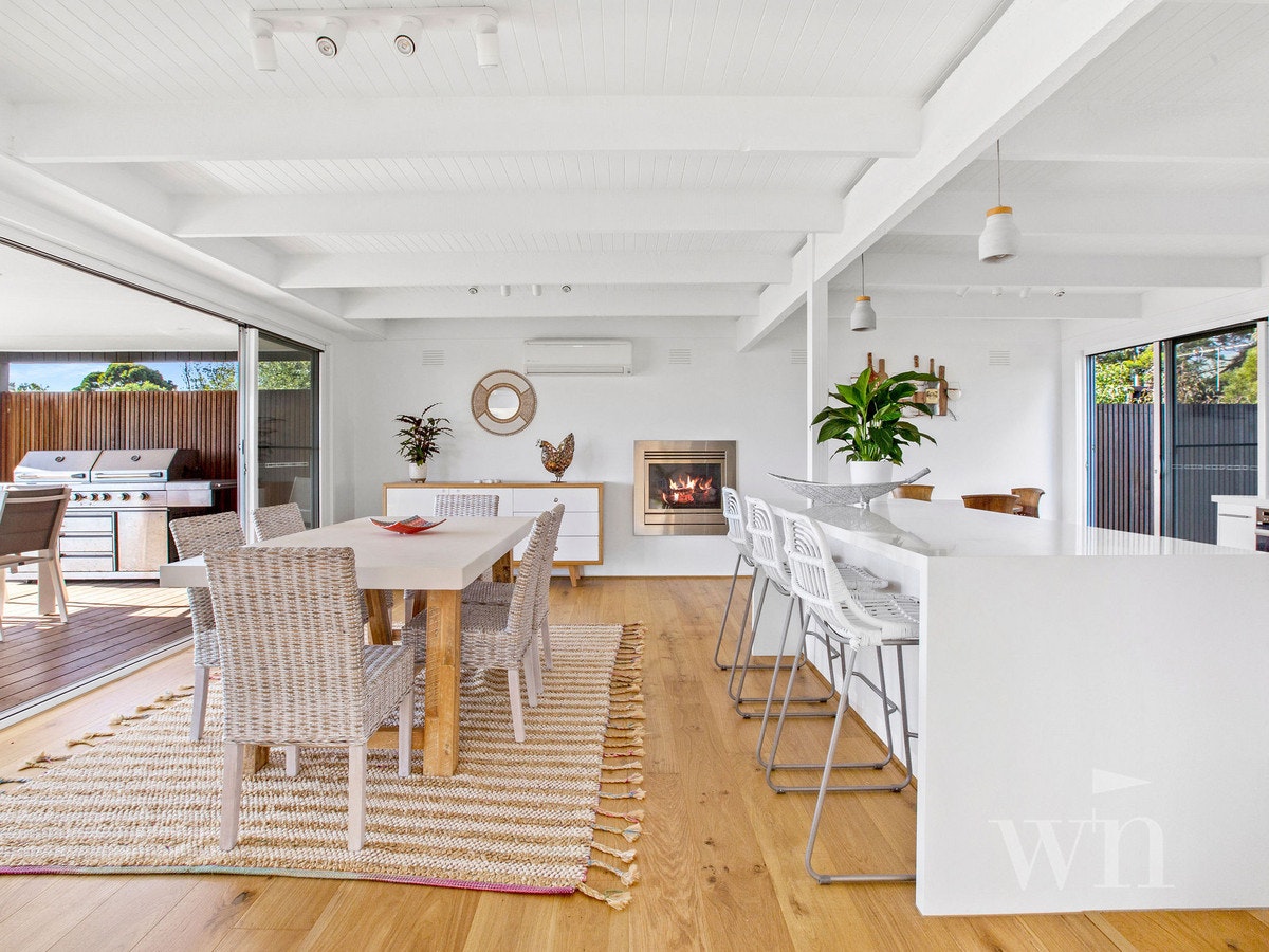 Image of dining room