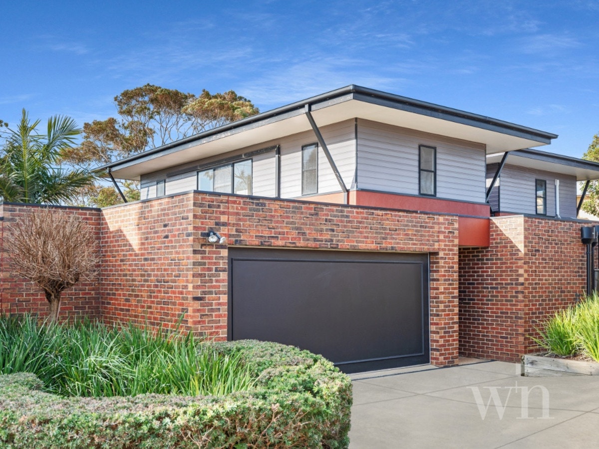 Image of garage