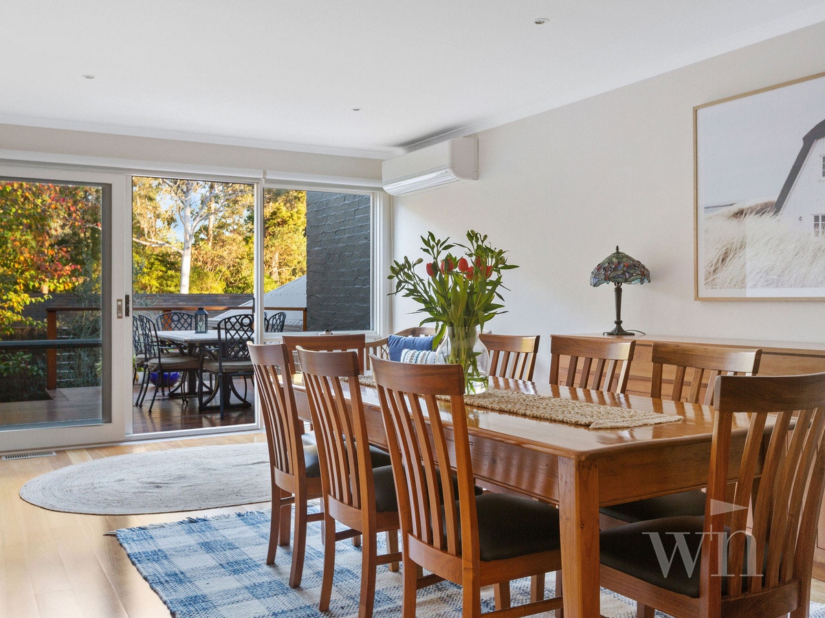 Image of dining room