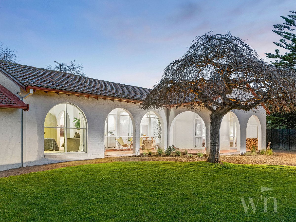 16 Greenlaw Crescent, Mount Martha - Thumbnail 2