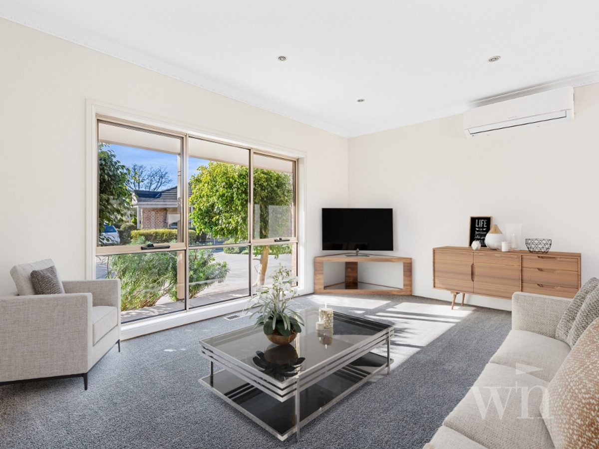 2/24 MacDonald Grove, Mornington - Thumbnail 2