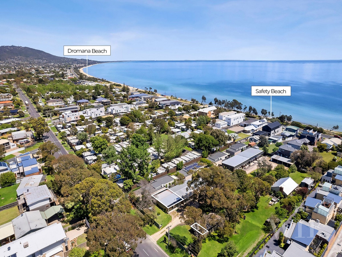 Image of neighborhood