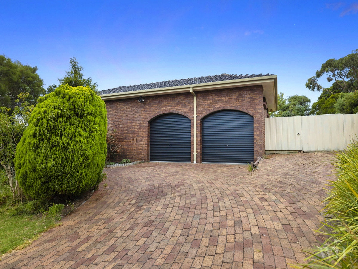 Image of garage
