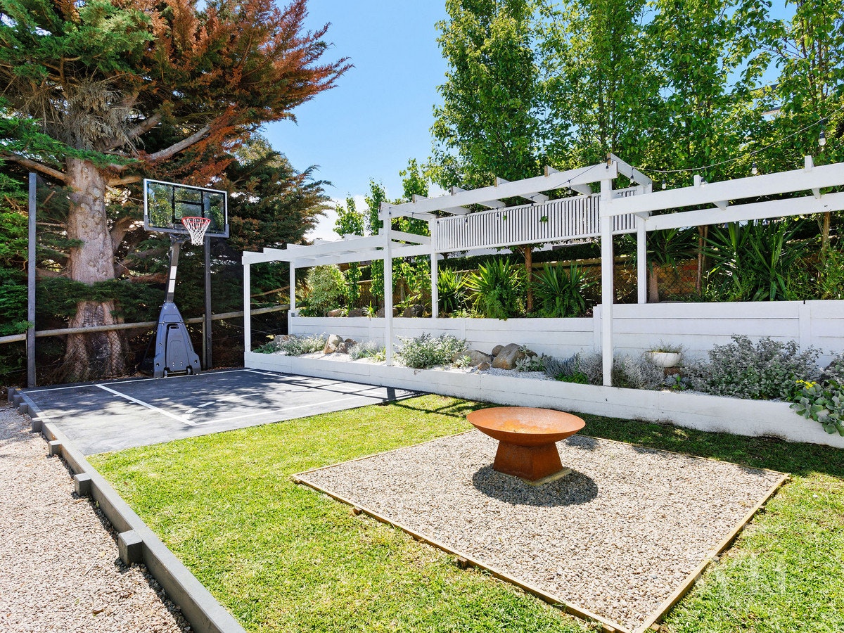 Image of backyard