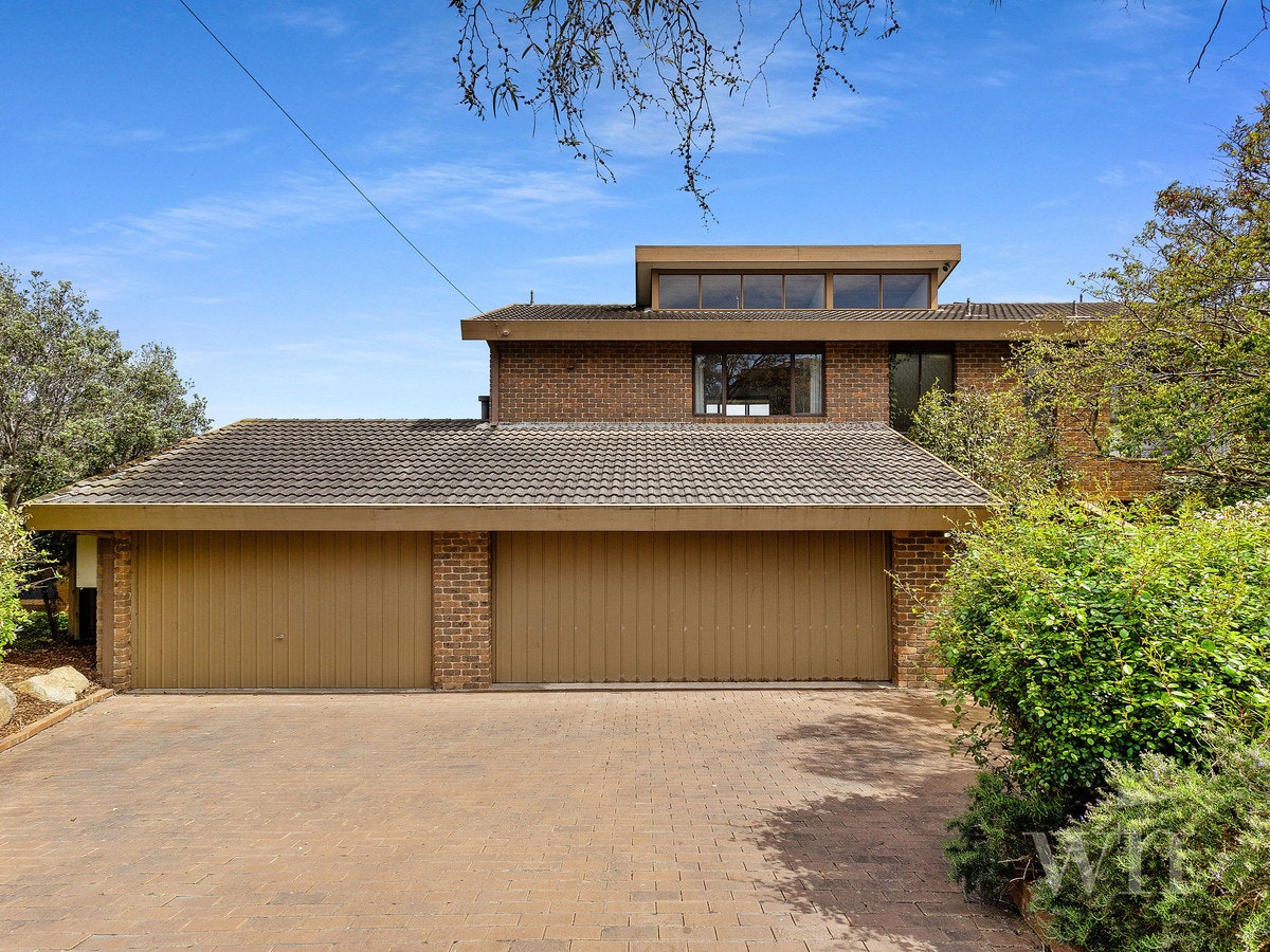Image of garage