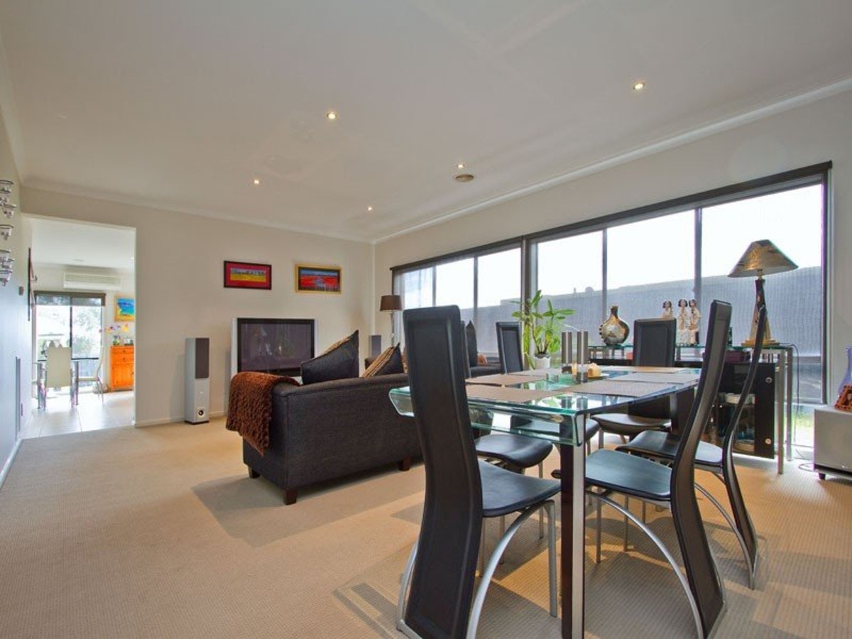 Image of dining room
