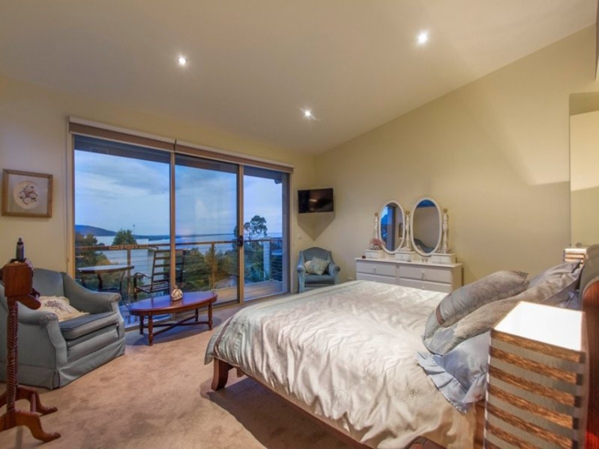 Image of bed