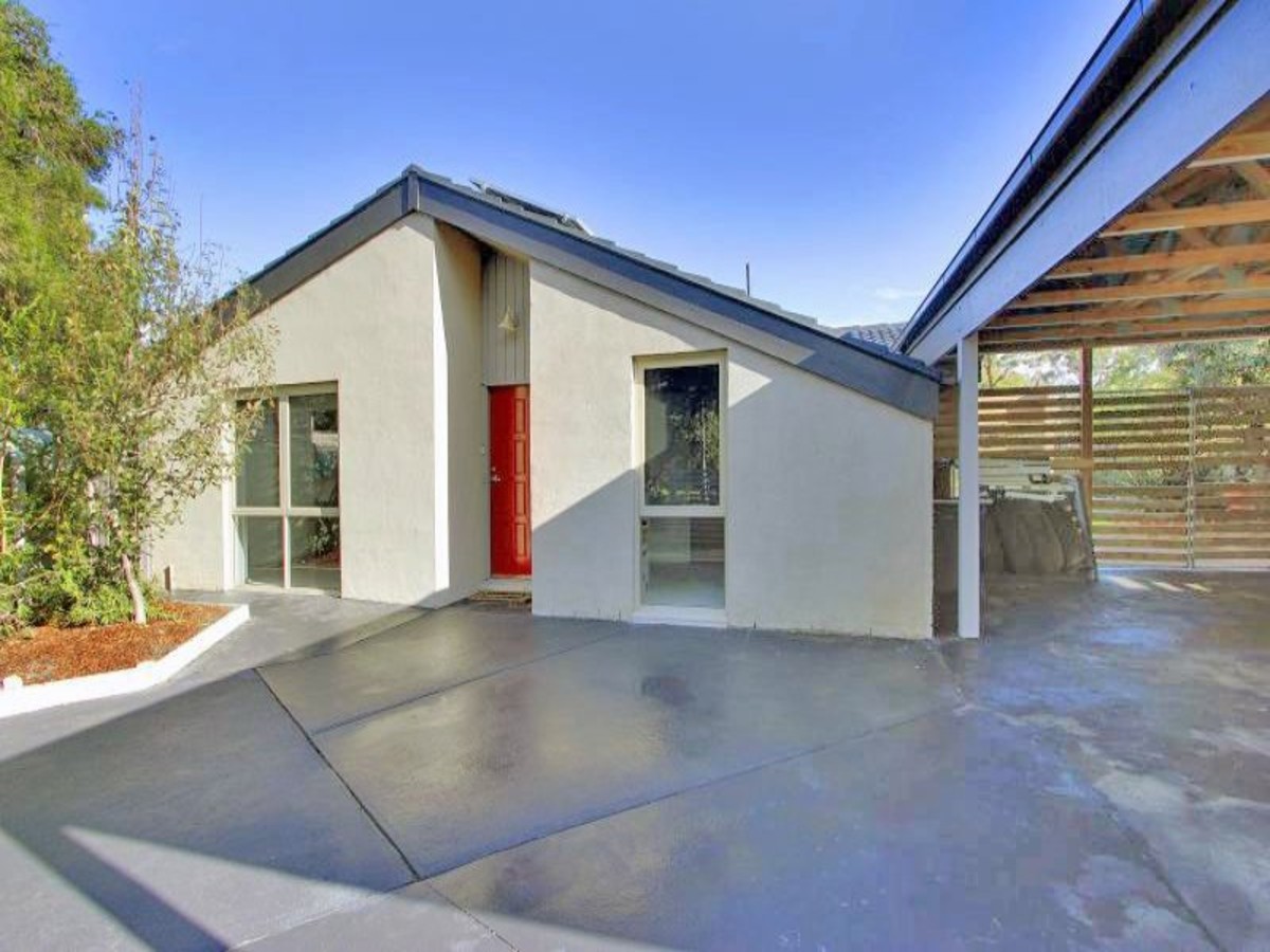 8 Tolhurst Place, Mount Martha - Thumbnail 2