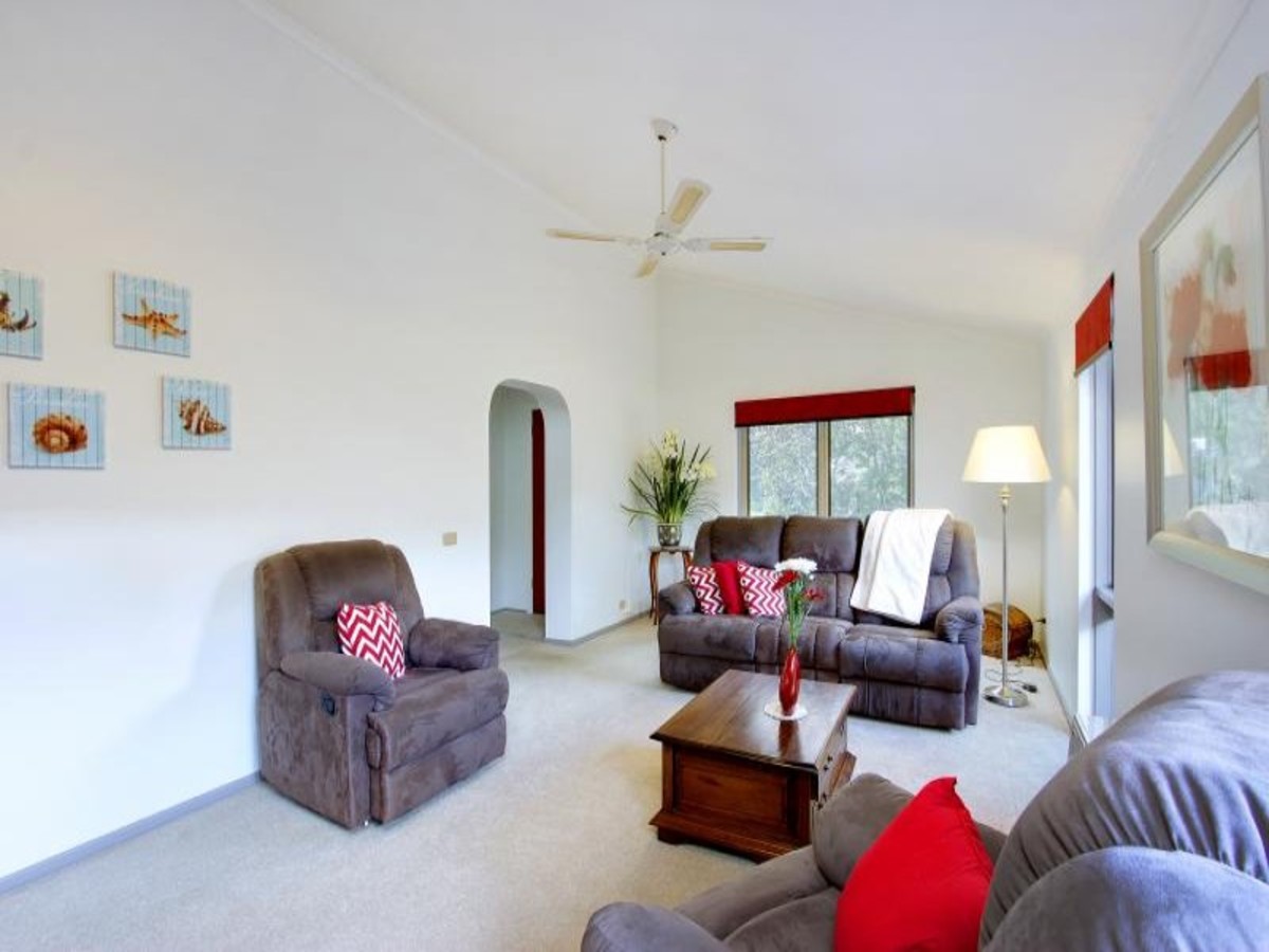 8 Tolhurst Place, Mount Martha - Thumbnail 7