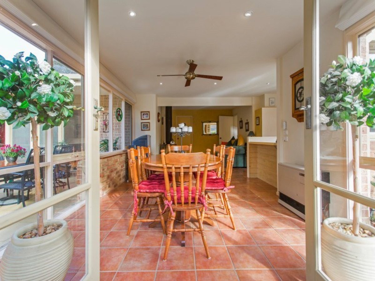 Image of dining room