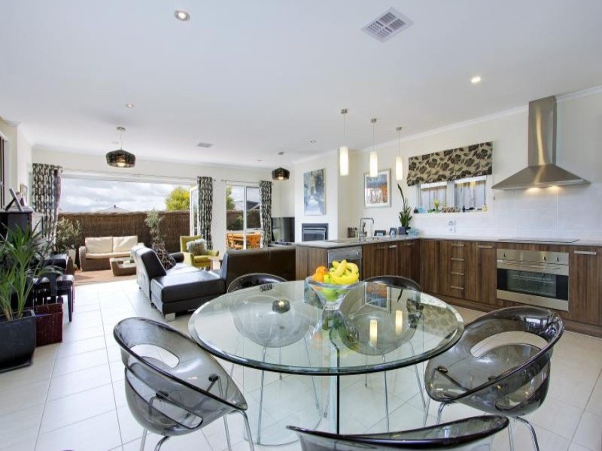 Image of dining room