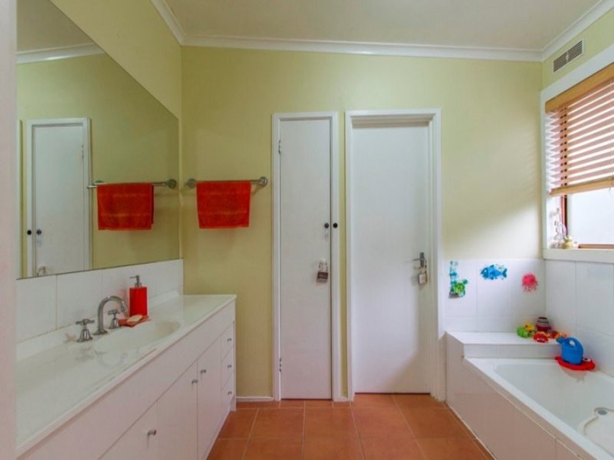 Image of corner