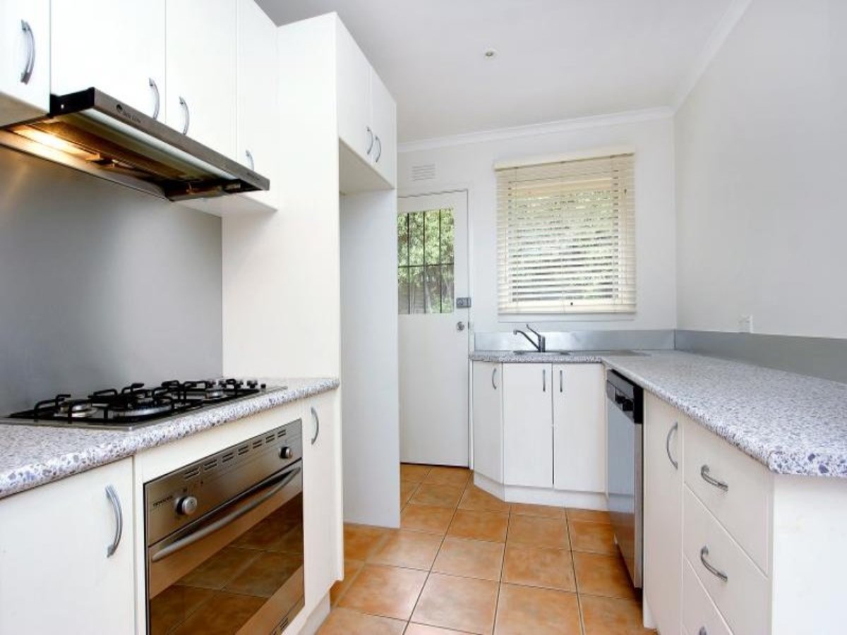 4/17 Lucerne Avenue, Mornington - Thumbnail 3
