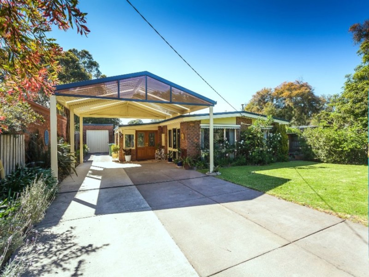 16 Norman Road, Mount Martha - Thumbnail 2