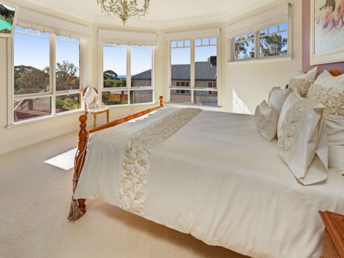 Image of bed