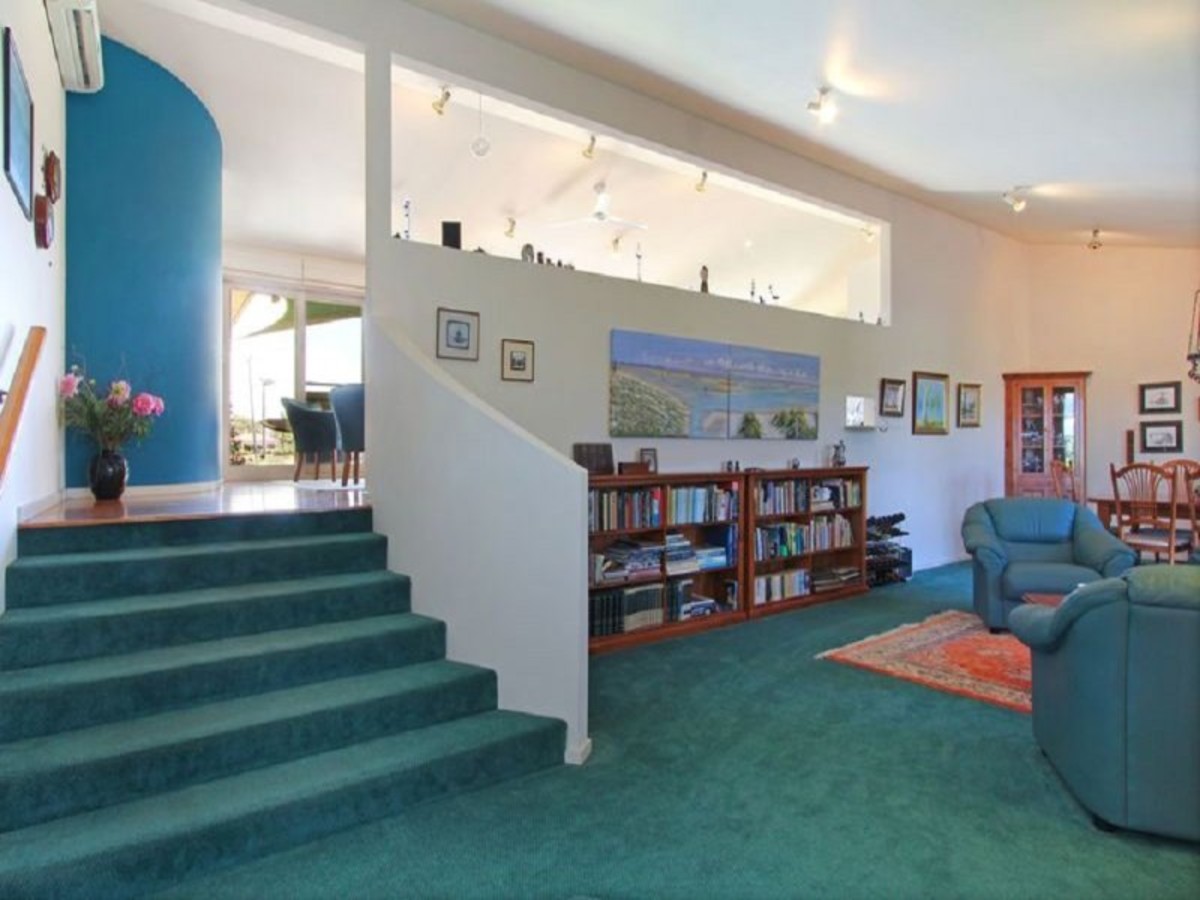 46 Lakeside Court, Safety Beach - Thumbnail 6