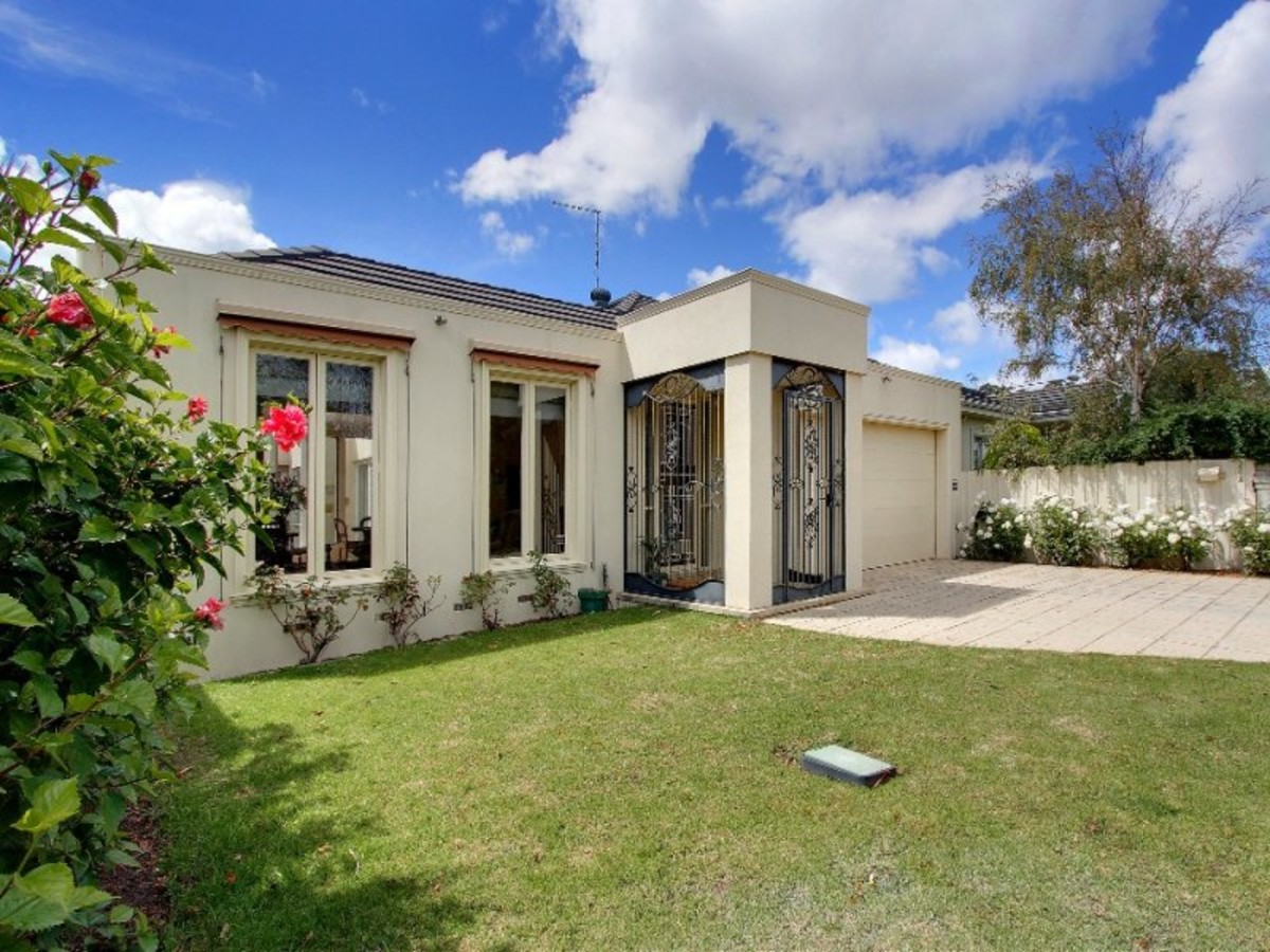 2A Rathgael Avenue, Mount Martha - Thumbnail 2