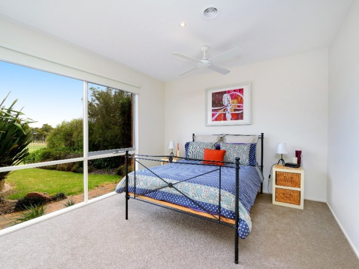 72 Country Club Drive, Safety Beach - Thumbnail 6