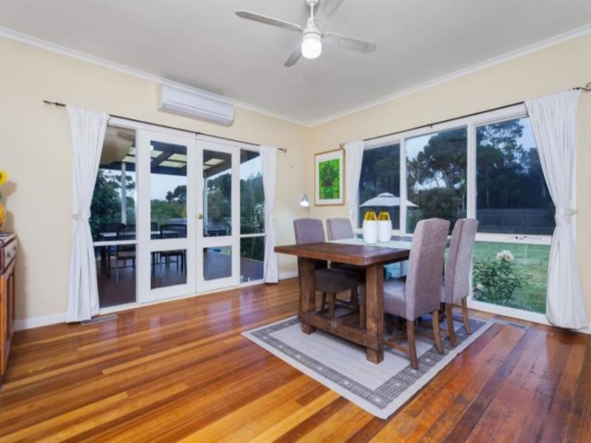 14 Woodlands Grove, Safety Beach - Thumbnail 3