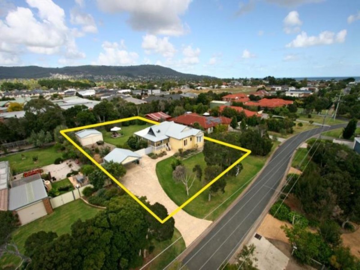 14 Woodlands Grove, Safety Beach - Thumbnail 4