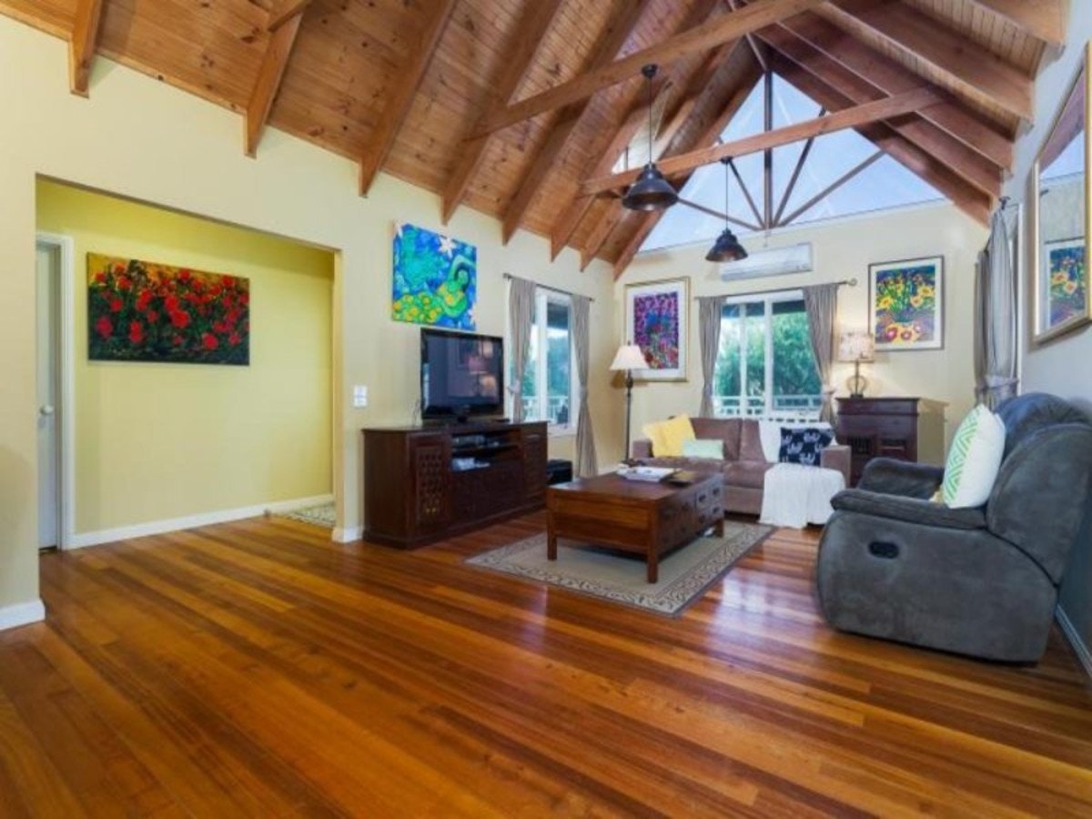 Image of hardwood