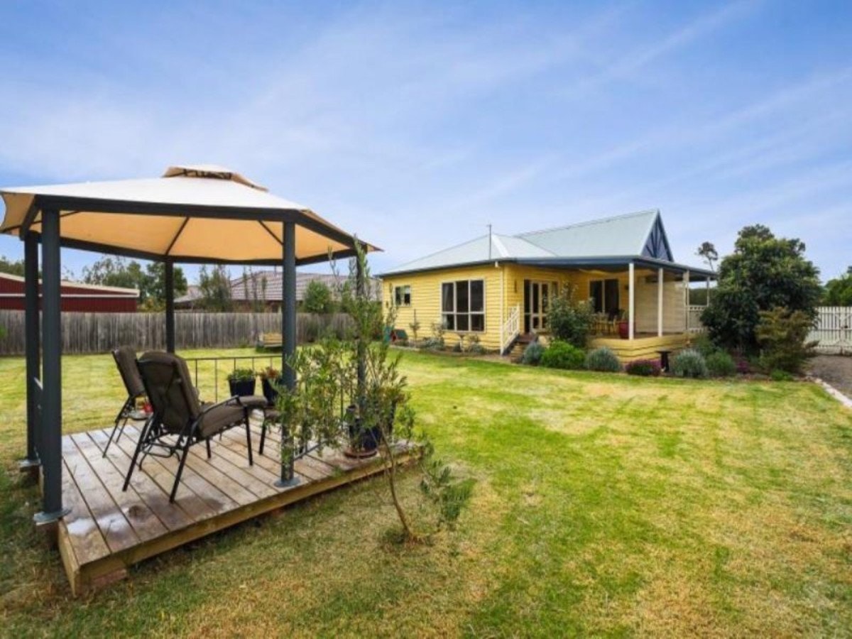 Image of backyard