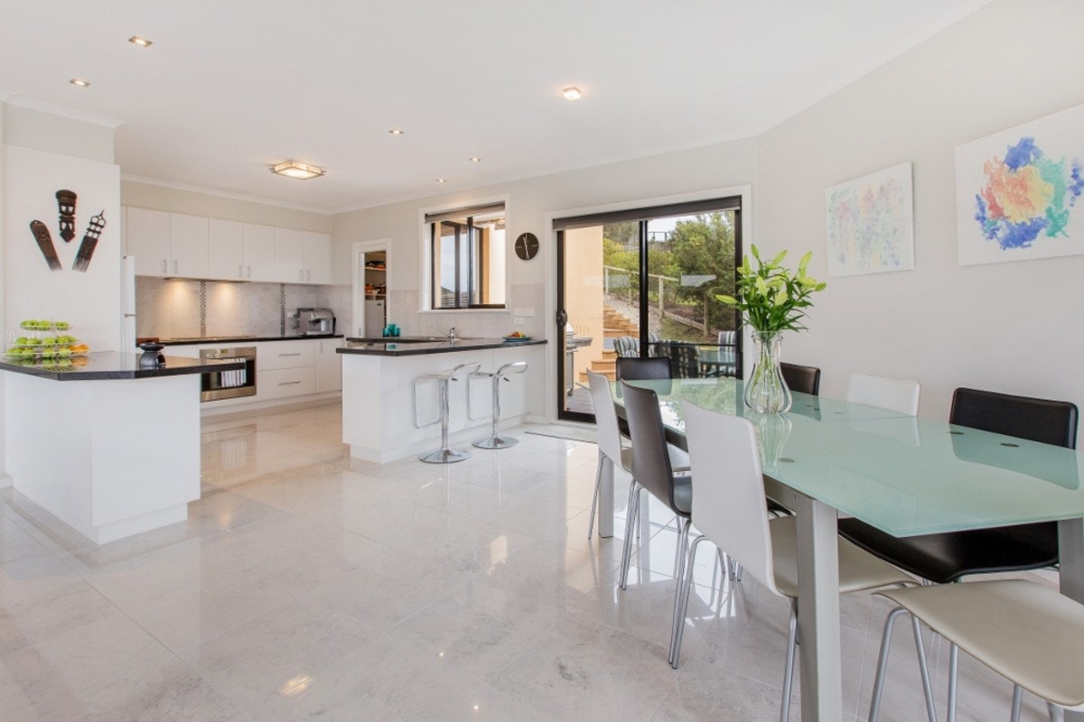 Image of dining room