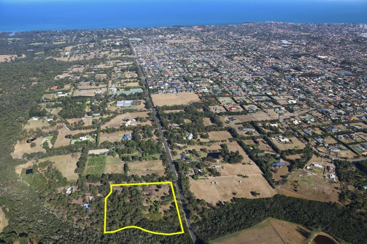 Image of neighborhood